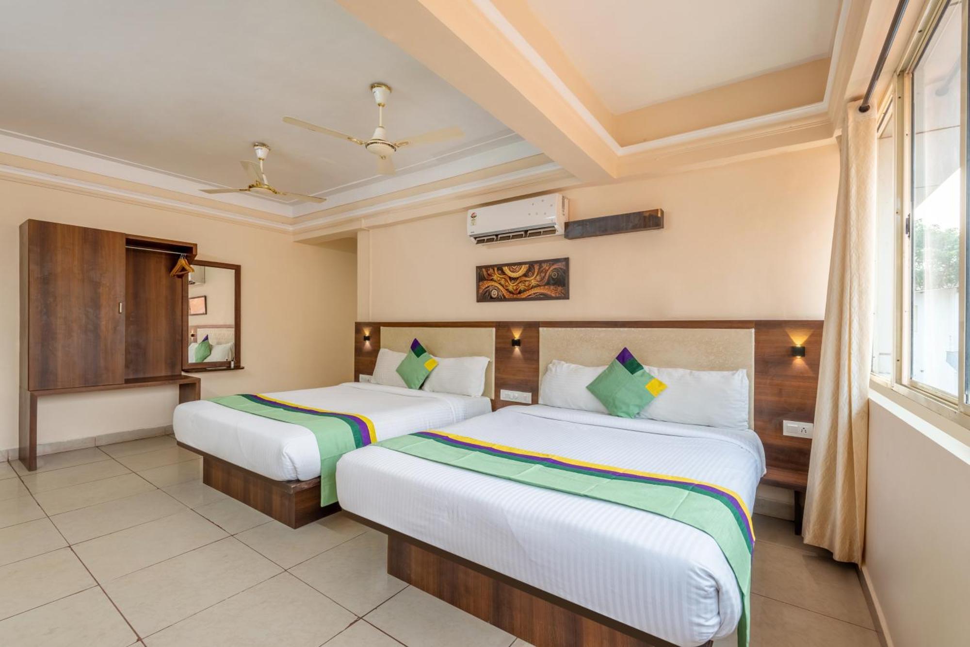 Treebo Sunheads Hotel Pangim Exterior foto